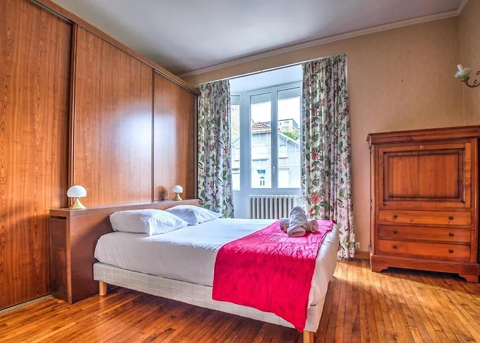 Le 38eme Периго