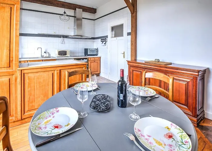 Le 38eme Apartment *