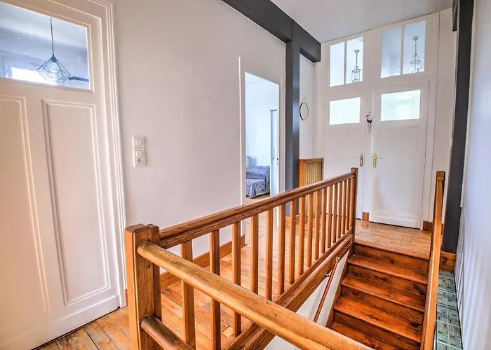 Le 38eme Apartment *